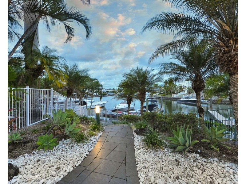 4690 The Parkway, Hope Island QLD 4212
