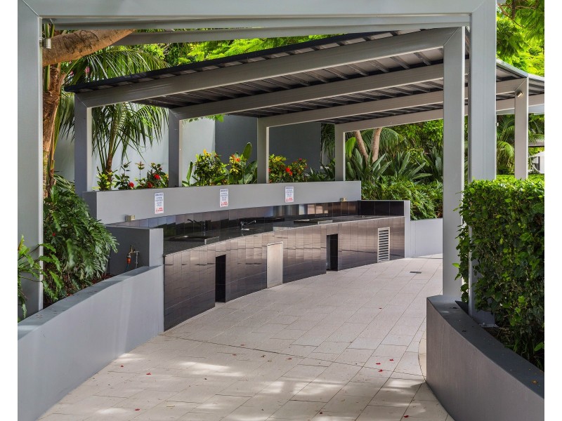 1117/56 Scarborough St, Southport QLD 4215
