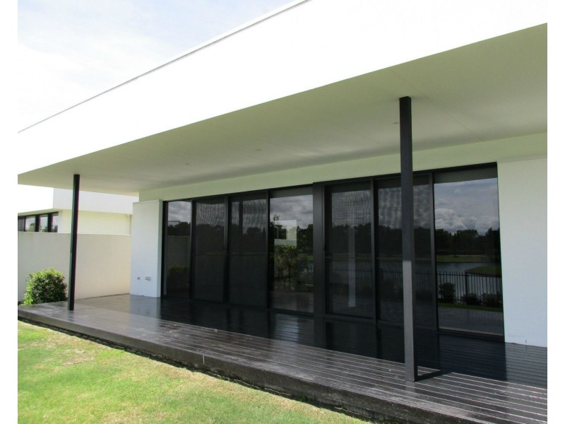 Hope Island QLD 4212