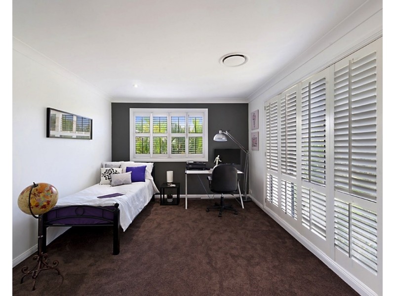 1675 Riverdale Dr, Hope Island QLD 4212