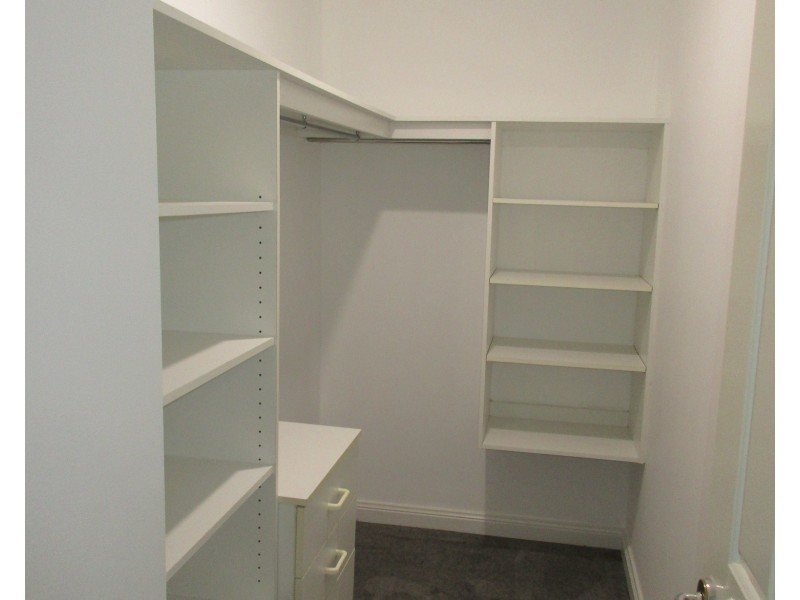 Hope Island QLD 4212