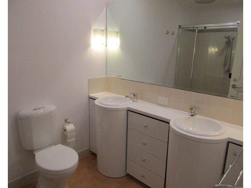 Hope Island QLD 4212