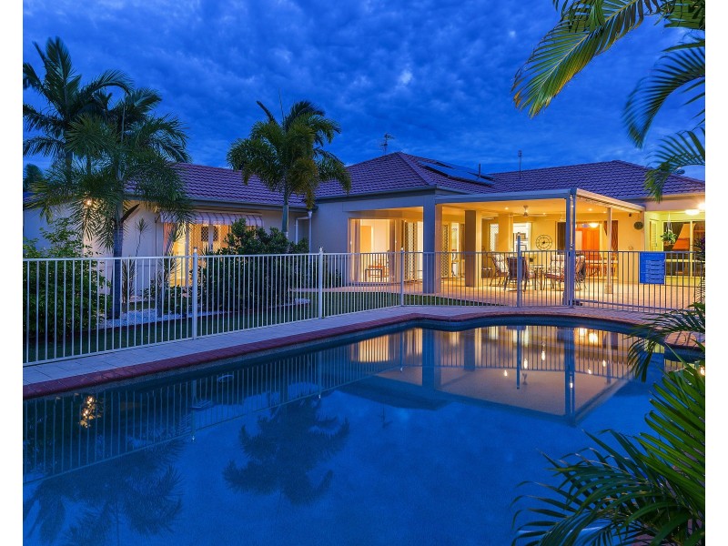 7 Eastbank Tce, Helensvale QLD 4212