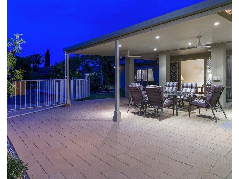 7 Eastbank Tce, Helensvale QLD 4212