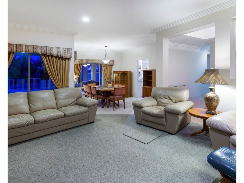 7 Eastbank Tce, Helensvale QLD 4212