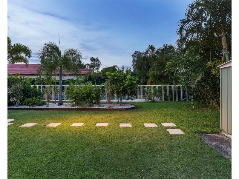 7 Eastbank Tce, Helensvale QLD 4212