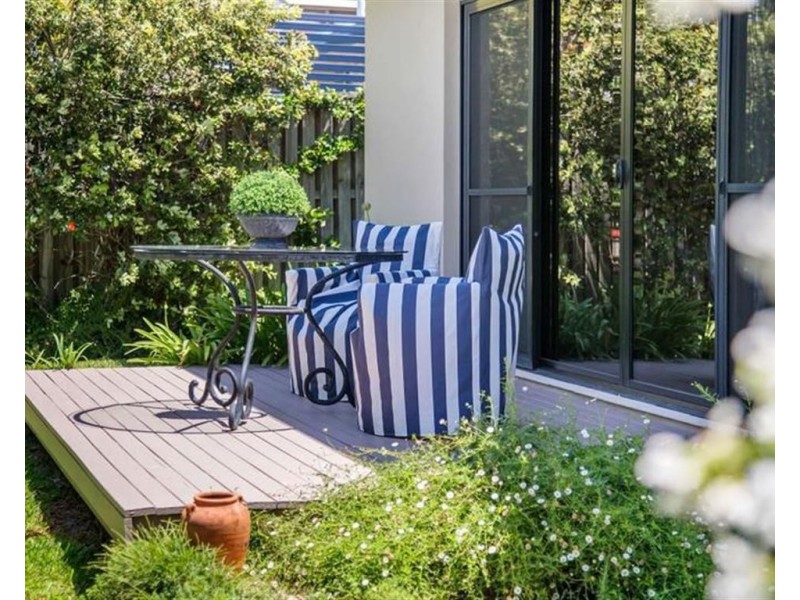 Coomera Waters QLD 4209