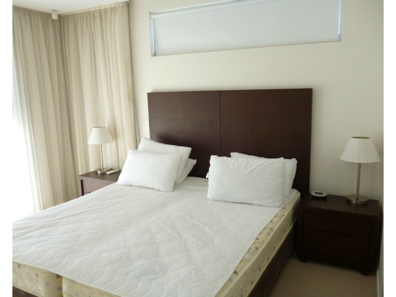 Hope Island QLD 4212