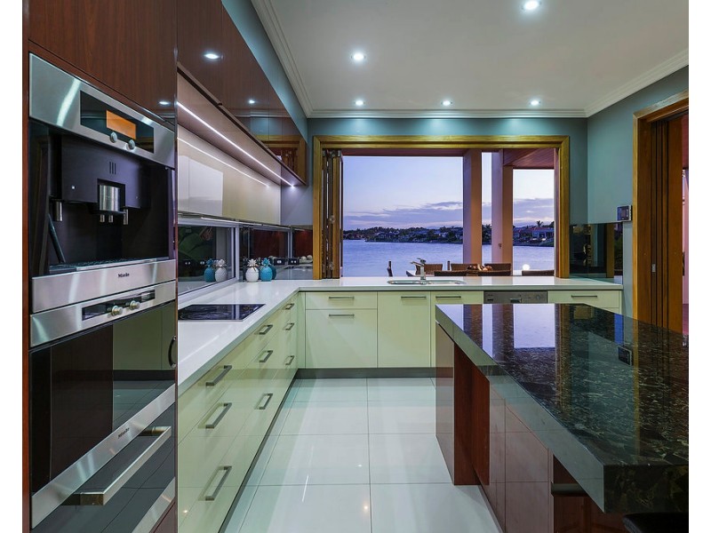 136 The Peninsula, Helensvale QLD 4212