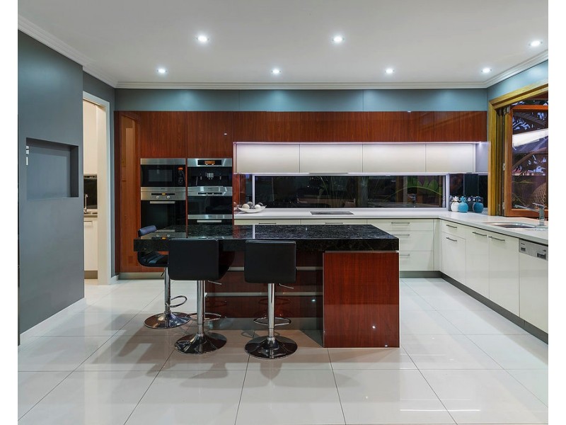 136 The Peninsula, Helensvale QLD 4212