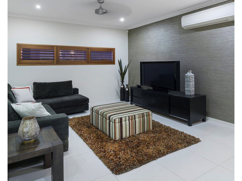 136 The Peninsula, Helensvale QLD 4212