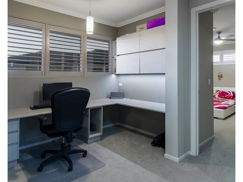 136 The Peninsula, Helensvale QLD 4212