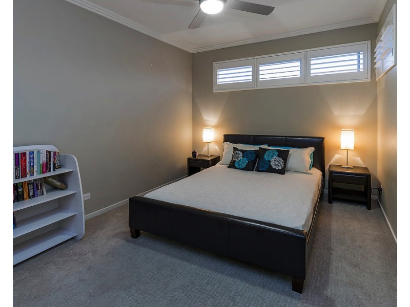 136 The Peninsula, Helensvale QLD 4212