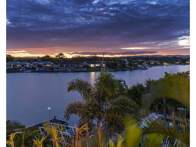 136 The Peninsula, Helensvale QLD 4212