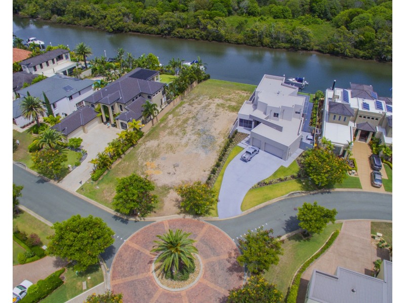 2347 Cressbrook Dr, Hope Island QLD 4212