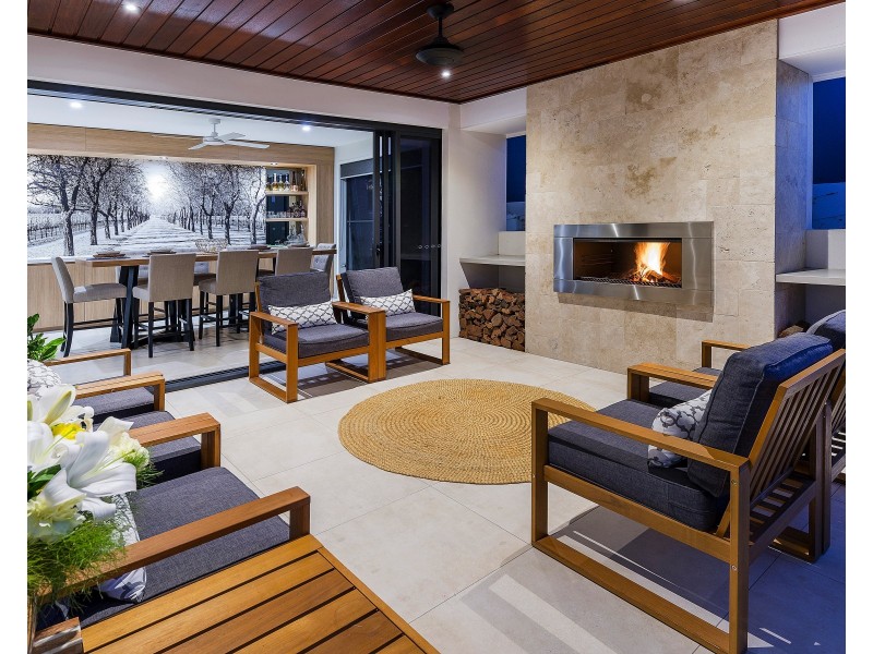 86 North Quay Cct, Hope Island QLD 4212