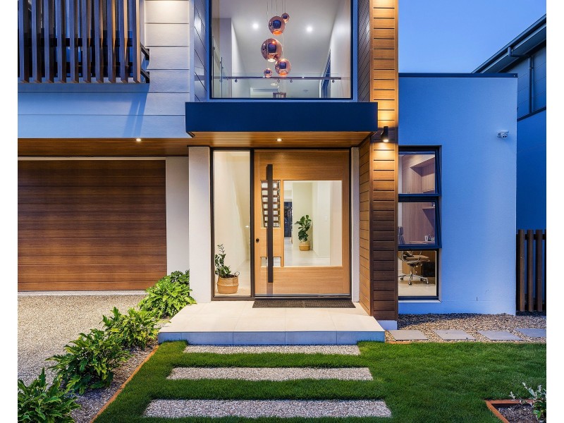 86 North Quay Cct, Hope Island QLD 4212