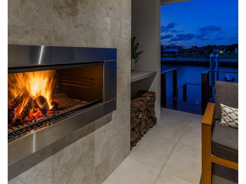 86 North Quay Cct, Hope Island QLD 4212