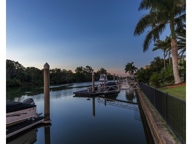 2503 Cressbrook Dr, Hope Island QLD 4212