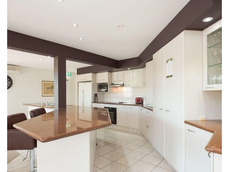 Hope Island QLD 4212