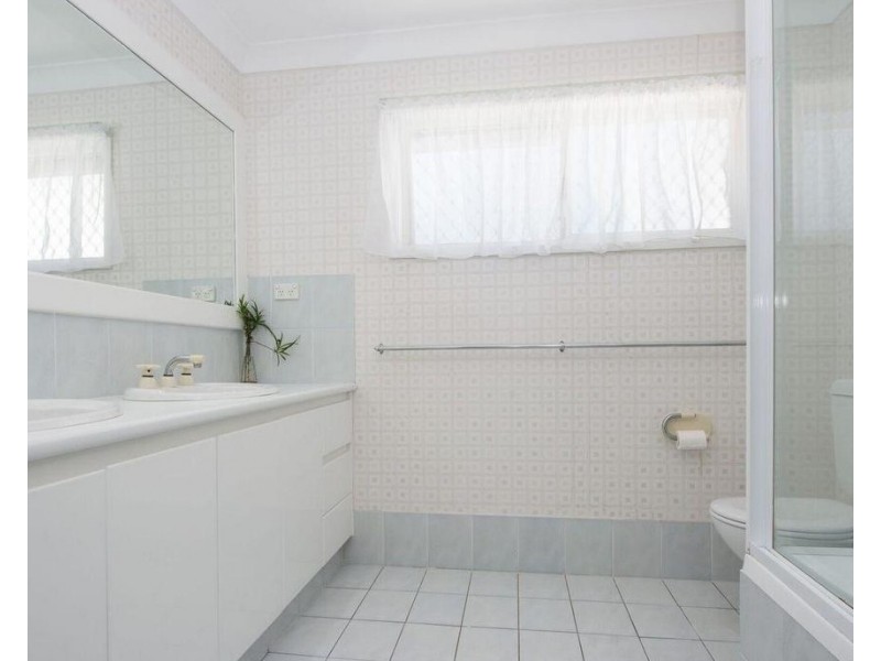 Hope Island QLD 4212