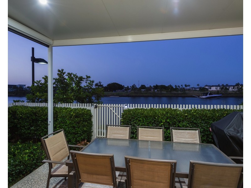 21/126 Marina Quays Bvd, Hope Island QLD 4212