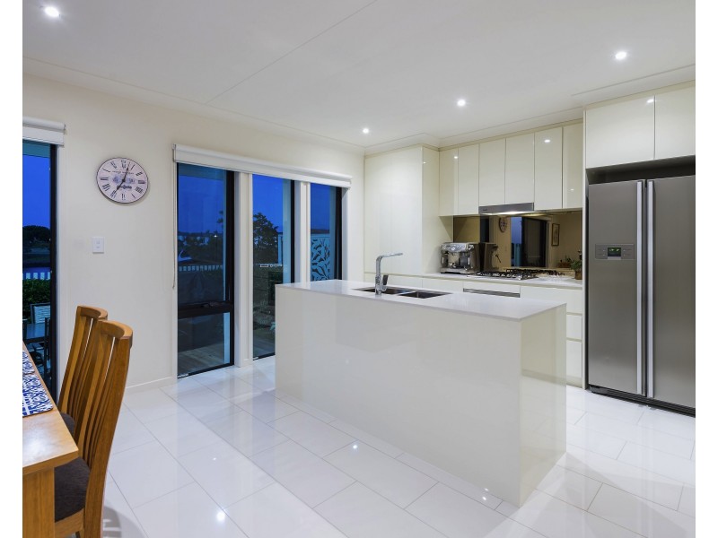 21/126 Marina Quays Bvd, Hope Island QLD 4212