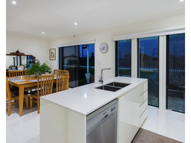 21/126 Marina Quays Bvd, Hope Island QLD 4212