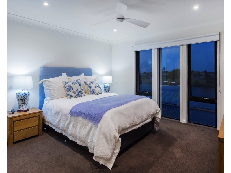 21/126 Marina Quays Bvd, Hope Island QLD 4212