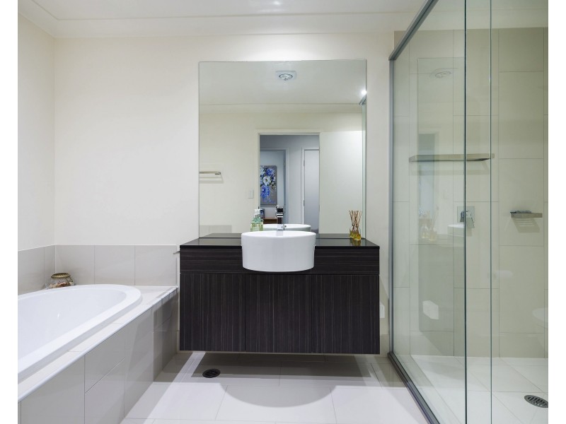 21/126 Marina Quays Bvd, Hope Island QLD 4212