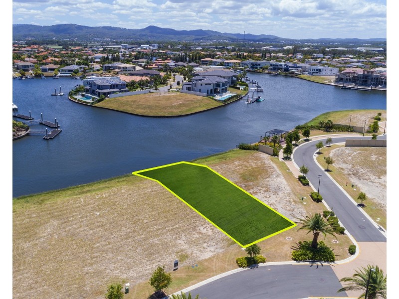 5007 Point Drive, Hope Island QLD 4212