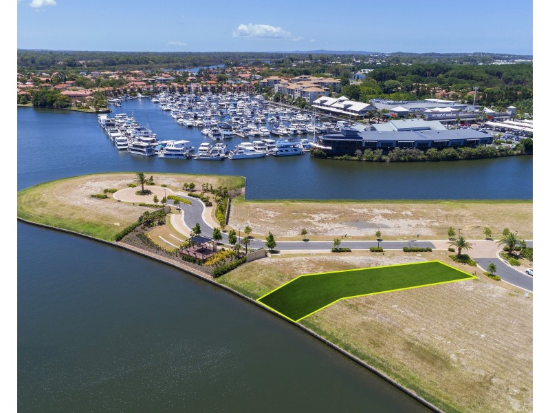 5007 Point Drive, Hope Island QLD 4212