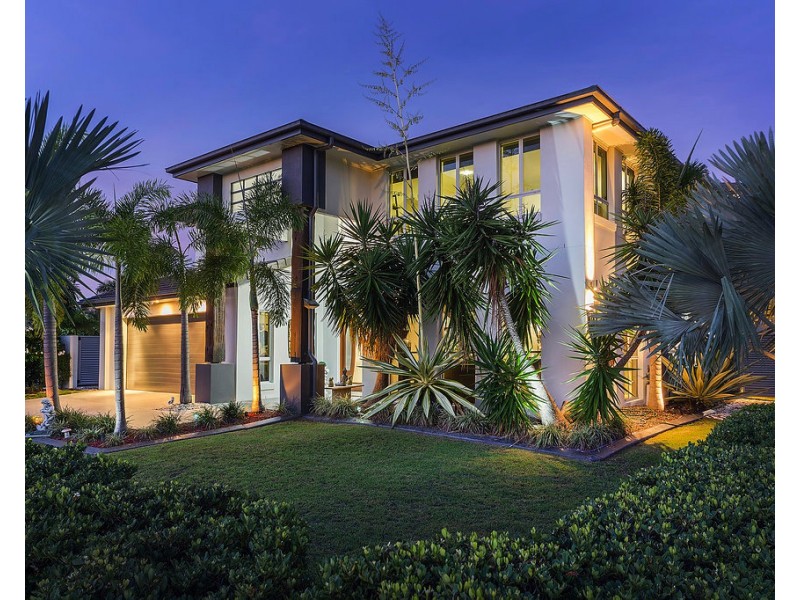 2843 Wylarah Way, Hope Island QLD 4212