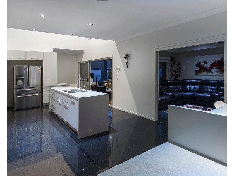 2843 Wylarah Way, Hope Island QLD 4212
