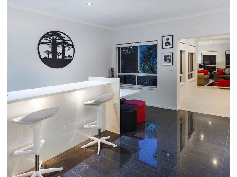2843 Wylarah Way, Hope Island QLD 4212