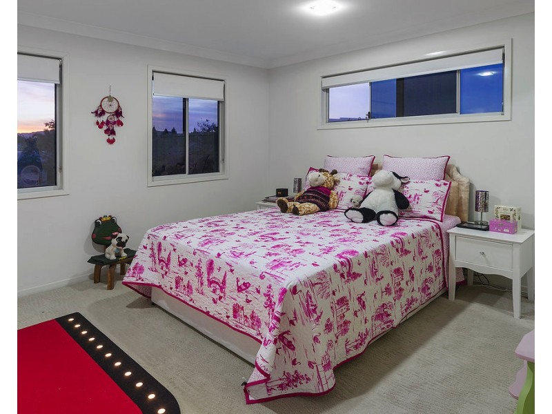 2843 Wylarah Way, Hope Island QLD 4212