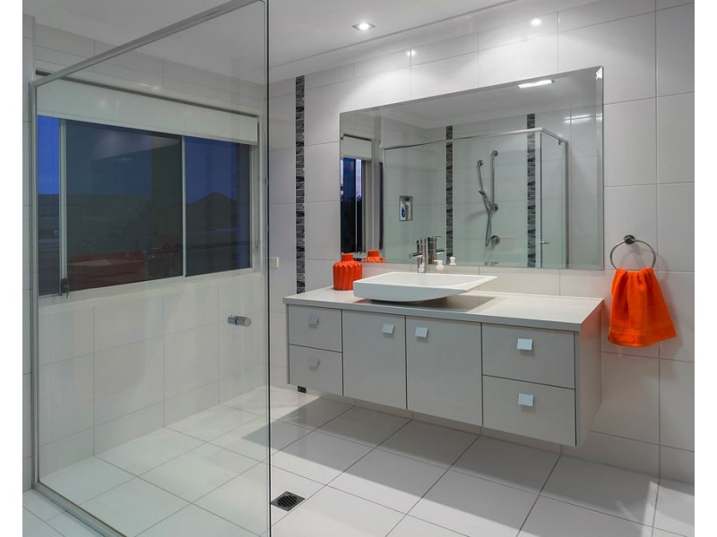 2843 Wylarah Way, Hope Island QLD 4212