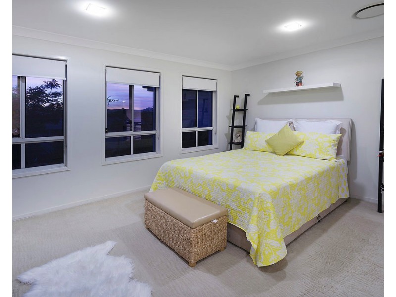 2843 Wylarah Way, Hope Island QLD 4212