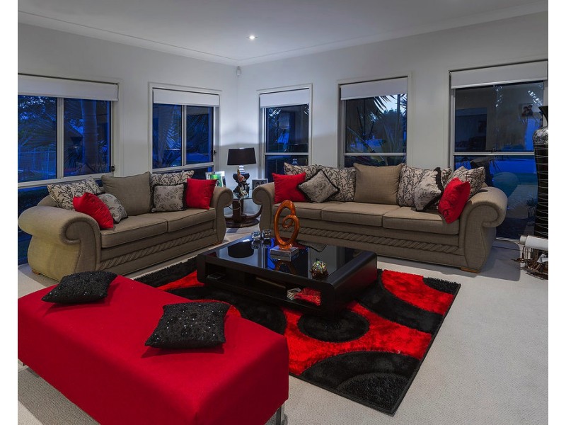 2843 Wylarah Way, Hope Island QLD 4212