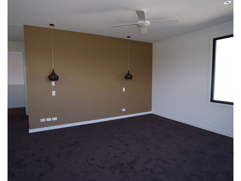 Hope Island QLD 4212