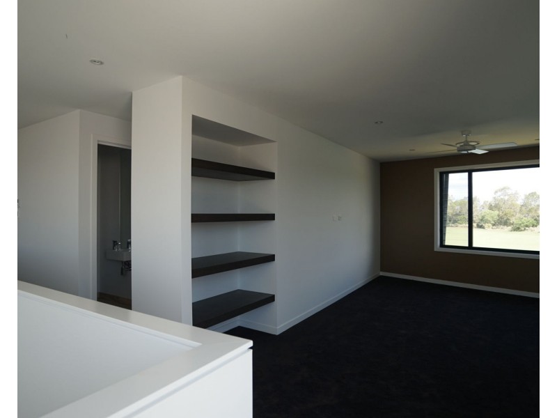 Hope Island QLD 4212