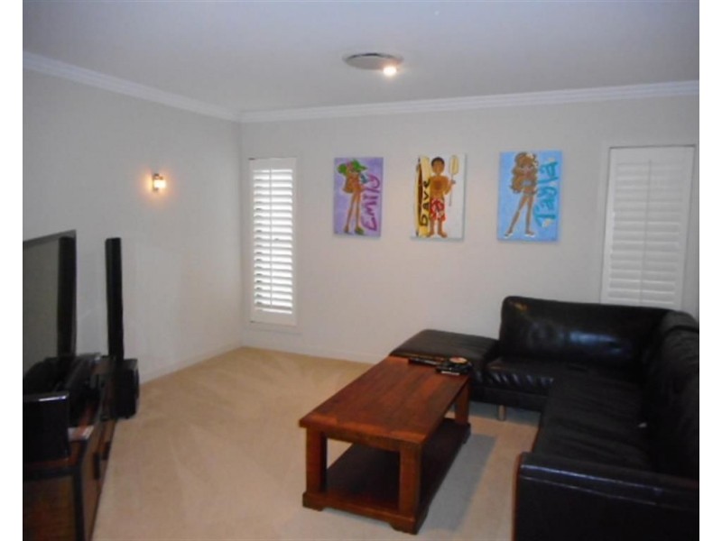 Hope Island QLD 4212