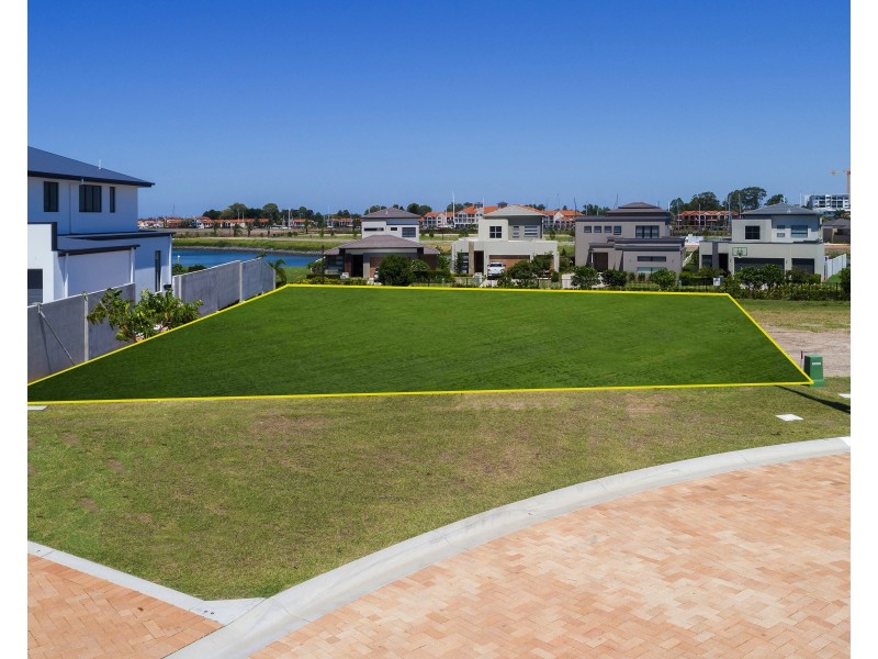 1894 Sunningdale Ct, Sanctuary Cove QLD 4212