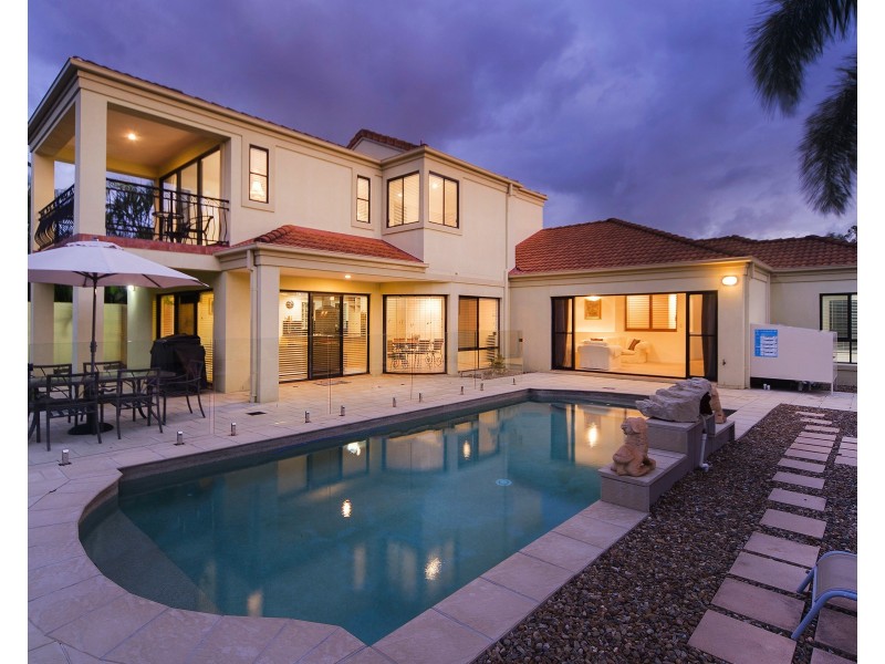 3160 Riverleigh Dr, Hope Island QLD 4212