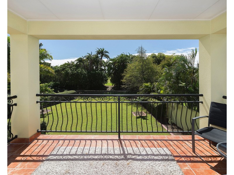 3160 Riverleigh Dr, Hope Island QLD 4212