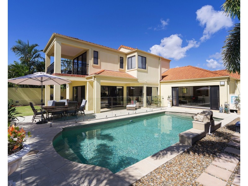 3160 Riverleigh Dr, Hope Island QLD 4212