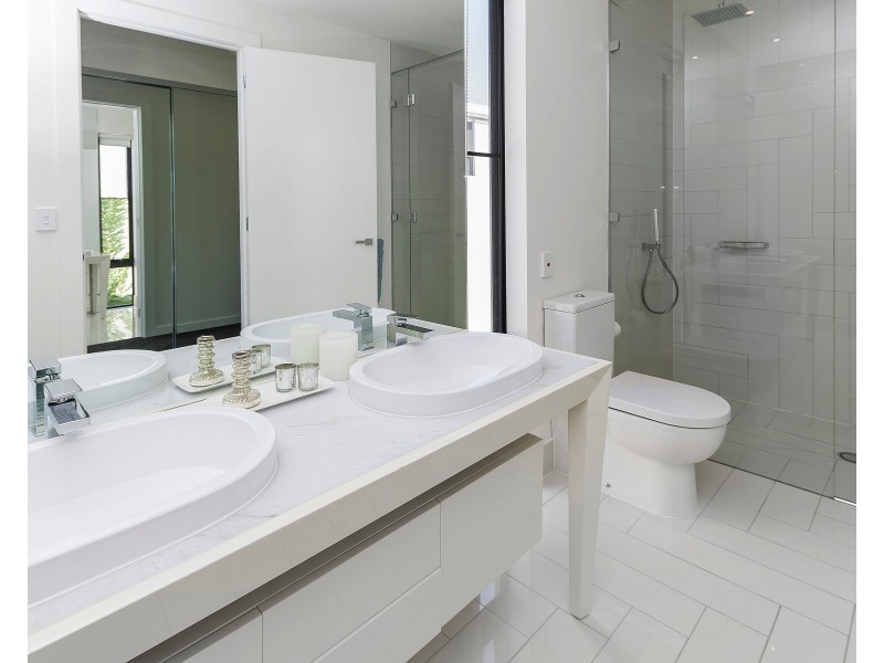 2325 Meliah Cl, Sanctuary Cove QLD 4212