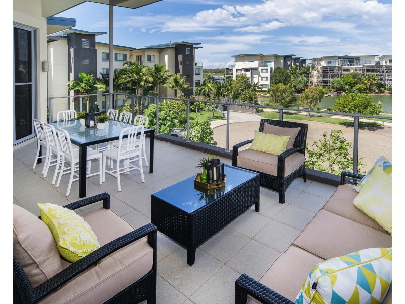 533/3-5 Pendraat Parade, Hope Island QLD 4212