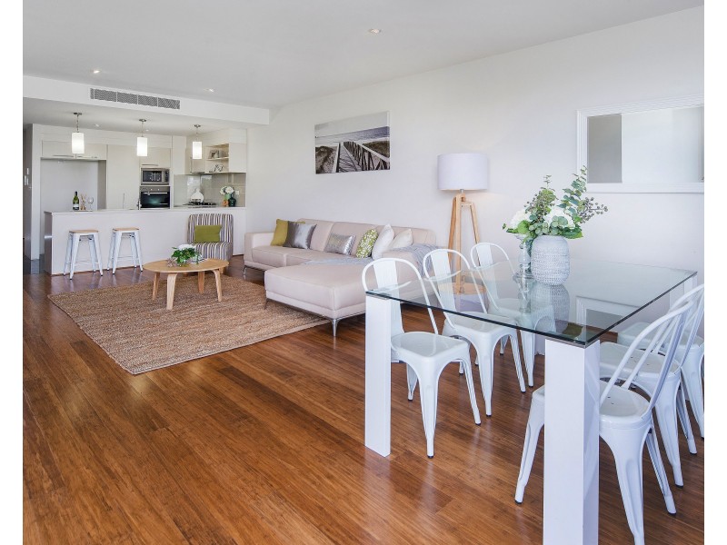 533/3-5 Pendraat Parade, Hope Island QLD 4212