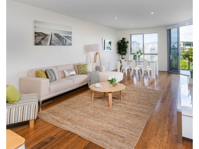 533/3-5 Pendraat Parade, Hope Island QLD 4212